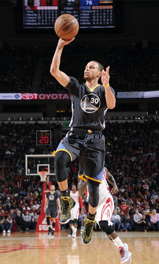 钢女篮的比 钢女篮的比